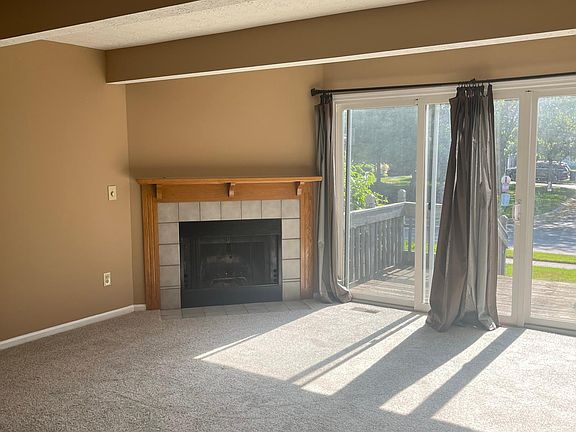 3rd image of 6995 Dublin Village Dr