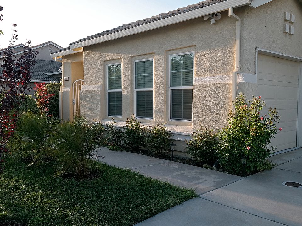 2nd image of 3108 Ridgemont Way