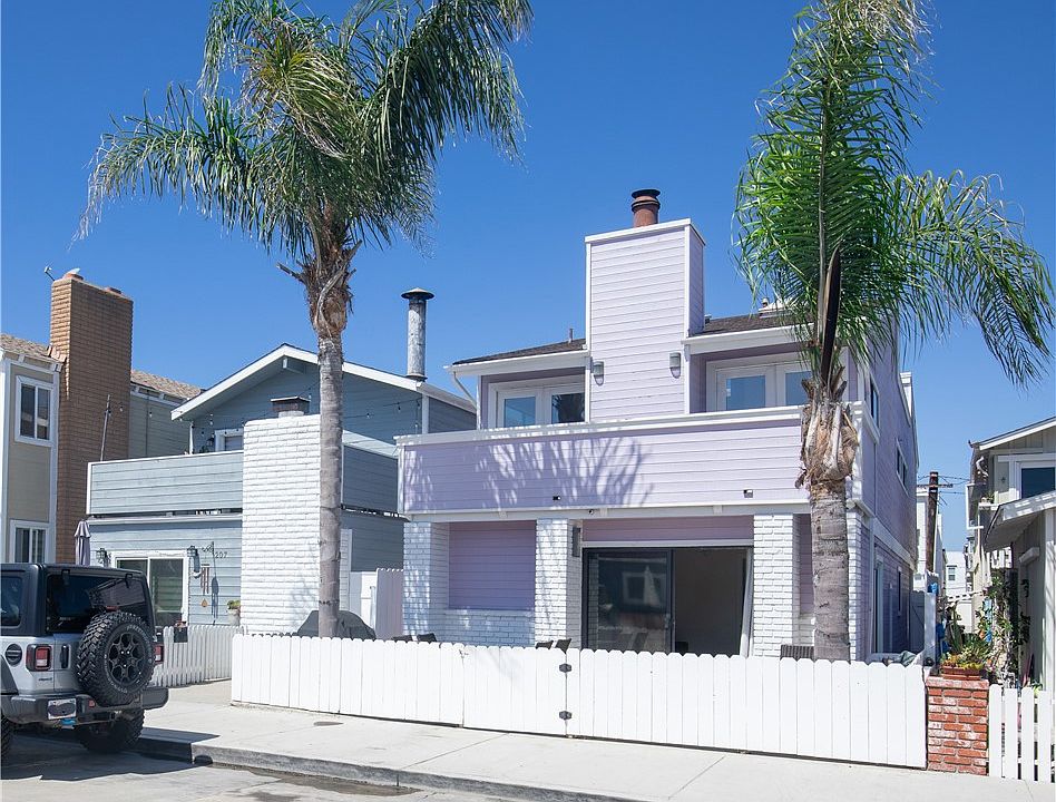 1st image of 209 29th St