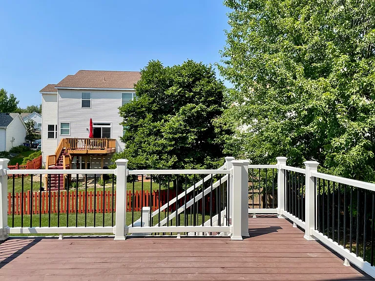 6765 Greenbriar Curv — Photo 18