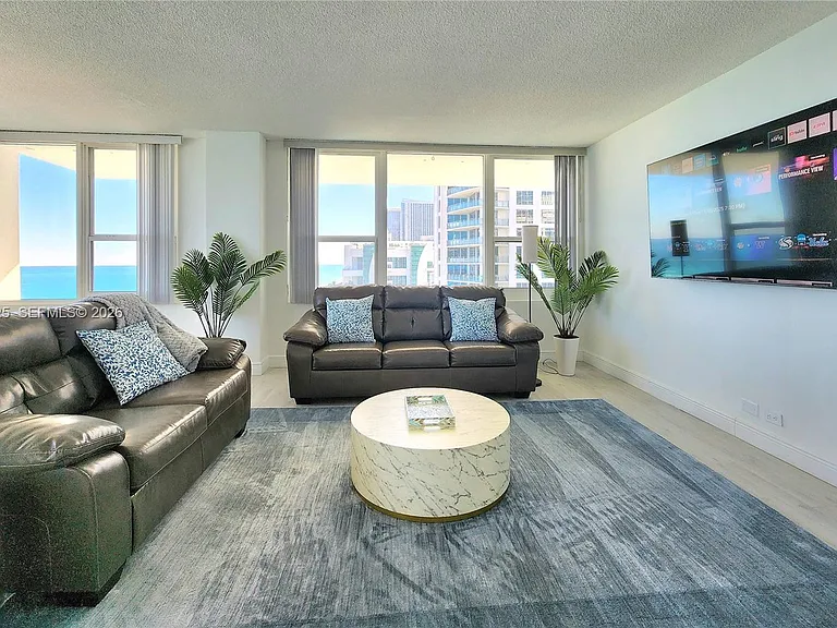 3505 S Ocean Dr #1014 — Photo 8