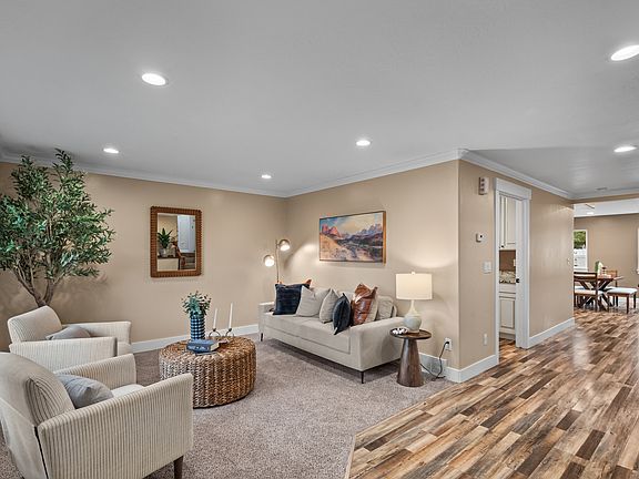4th image of 996 N 475 E