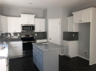 715 N Laurel St, Gardner, KS 66030
