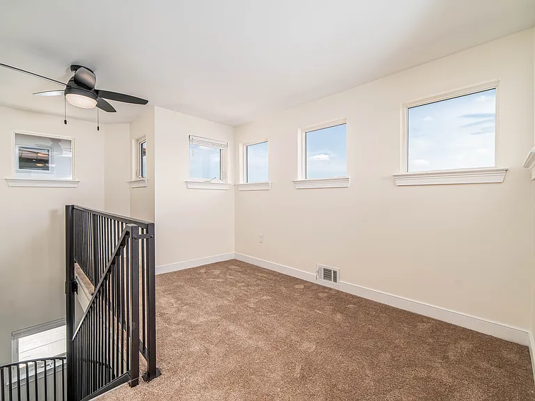 2221 Pretty Lake Ave — Photo 52