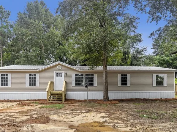 46 Womack Rd, Cottonwood, AL 36320