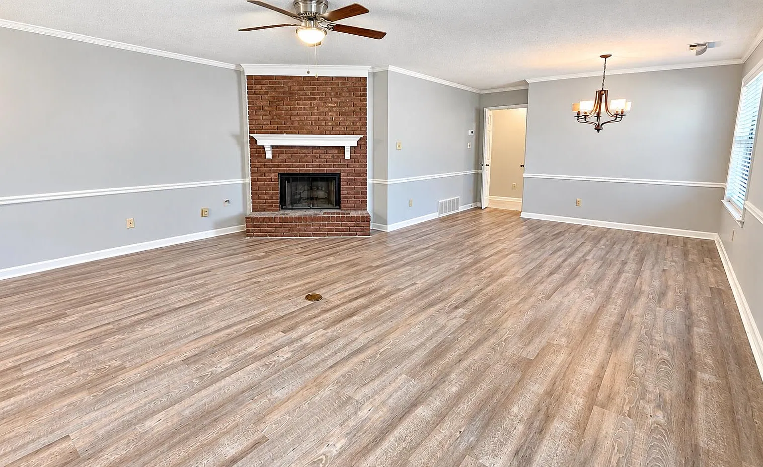 3 bed, 2.0 bath, 1591 sqft, $2,250 — Photo 3