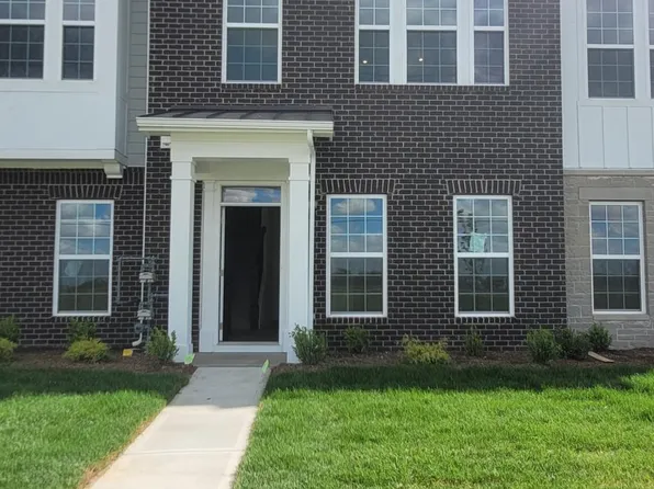 1806 Blenker Dr, Carmel, IN 46074