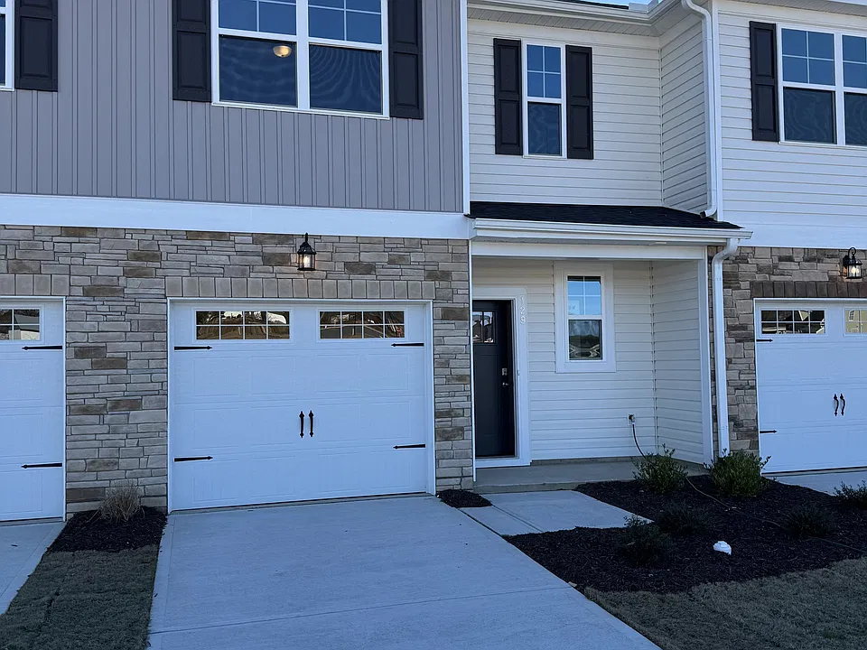 129 Fairwinds Dr #1