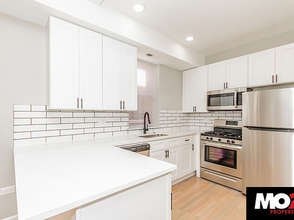 2nd image of 1649 N Paulina St APT 3R