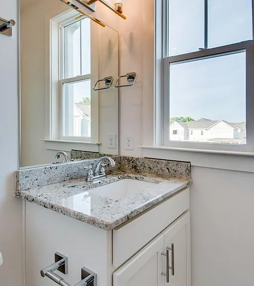 707 Cottage Park Dr — Photo 12