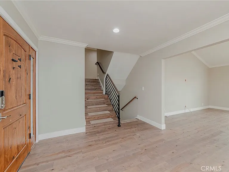 23404 Elm Ave — Photo 6