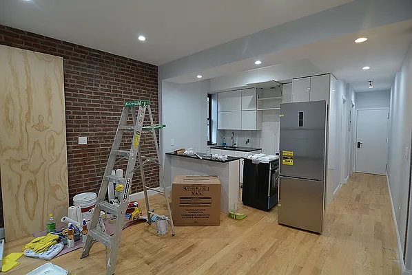 Rented by Hagstrom Management Inc | media 16