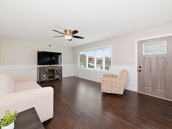 5th image of 3915 Terrance Ferry Dr