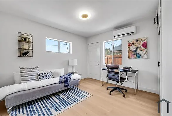 2305 Sesmas St #A — Photo 5