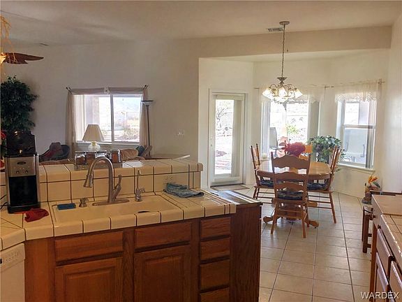 3rd image of 2909 La Paloma Dr