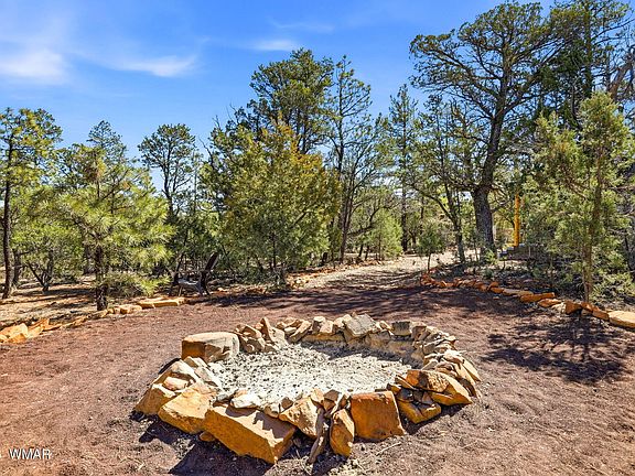 3rd image of 2787 Paradise Pines Rd