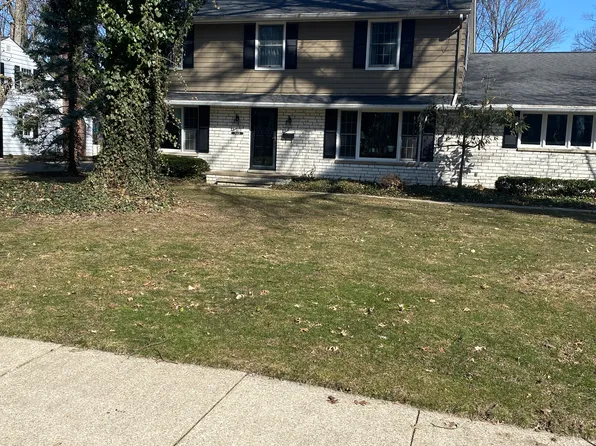 31408 Aldrich Dr, Bay Village, OH 44140