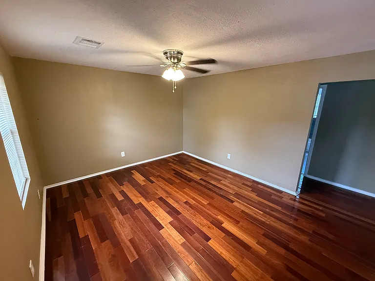 6709 Cathcart Dr — Photo 3