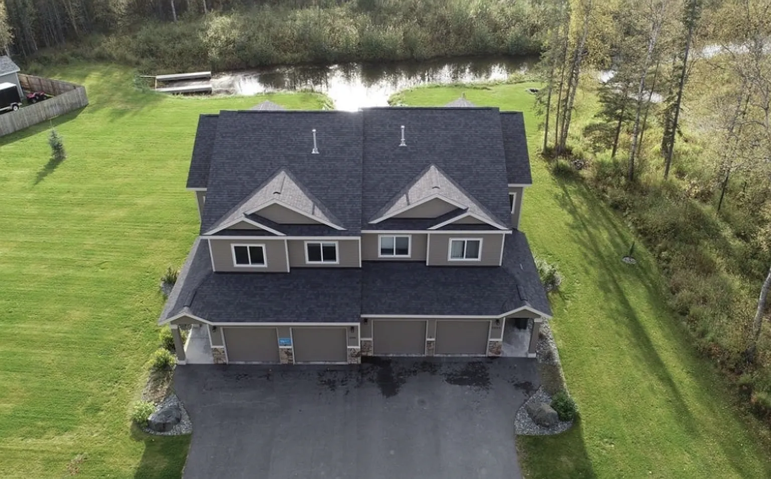 Luxury Wasilla Lake living at it's finest complete with private dock and fenced in back yard! Ava... — Photo 2