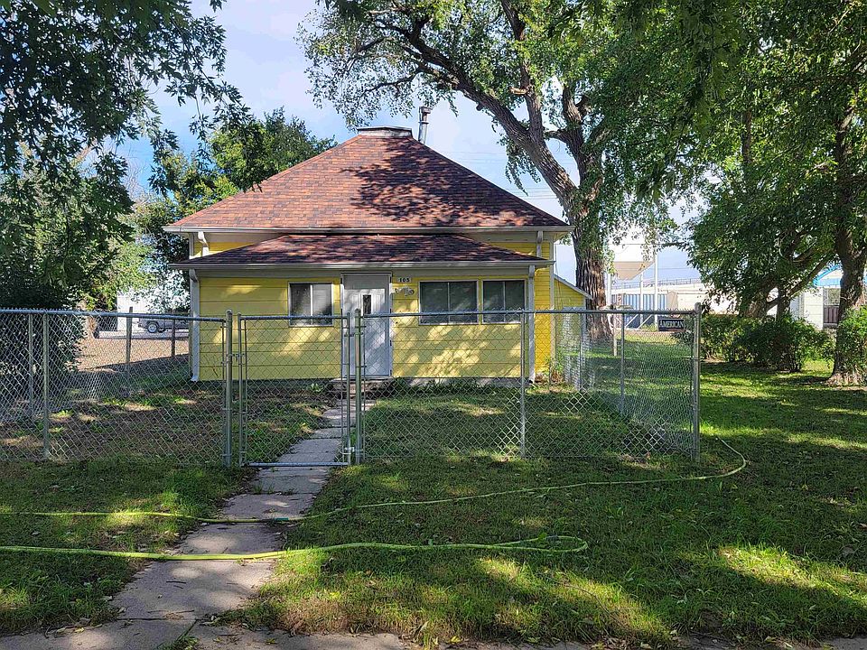 1st image of 105 Alba Ave