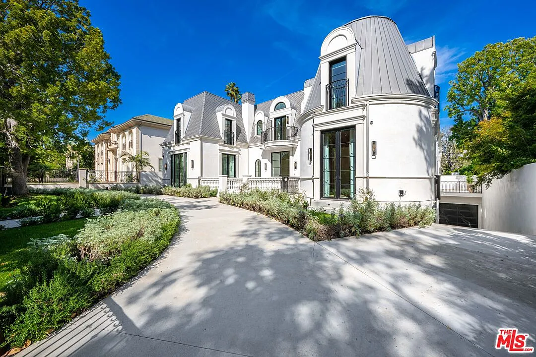8 bed, 12.0 bath, 14263 sqft, $99,000 — Photo 3