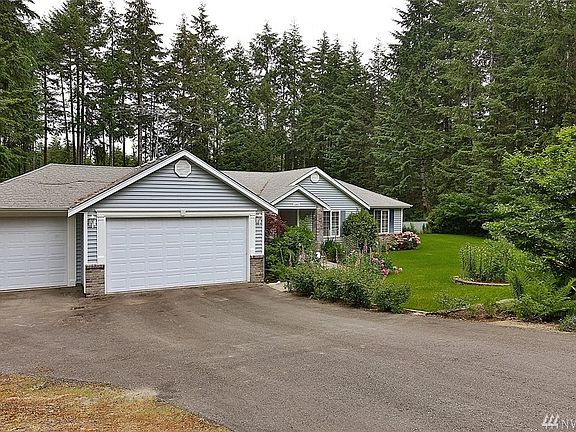 3rd image of 1193 SE Irish Ct
