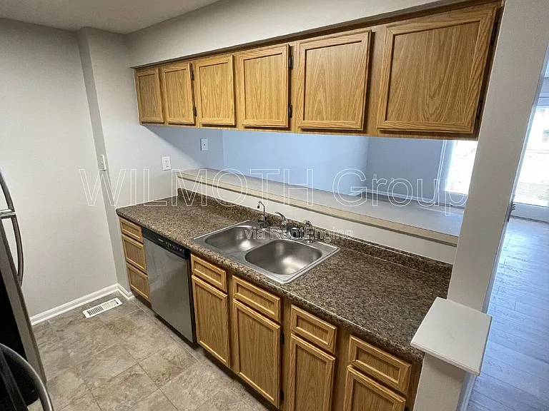 8536 Hague Rd — Photo 5