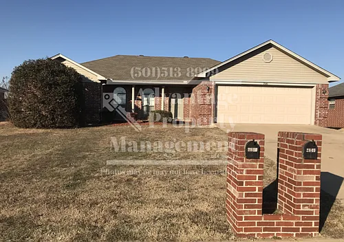 2840 Makenzie Dr Photo 1
