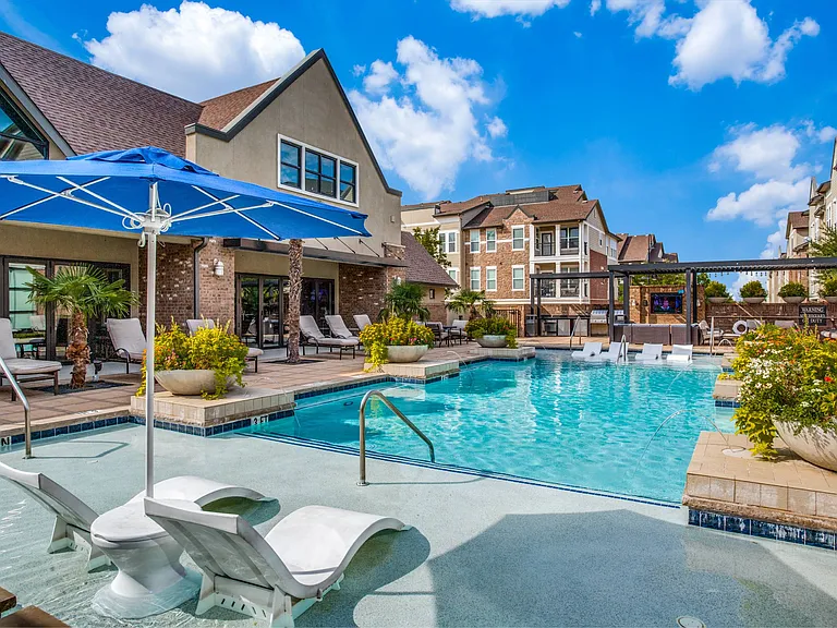 One -, Two-, and Three-Bedroom Apartments in Flower Mound