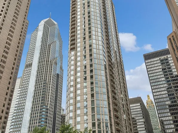 222 N Columbus Dr APT 904, Chicago, IL 60601