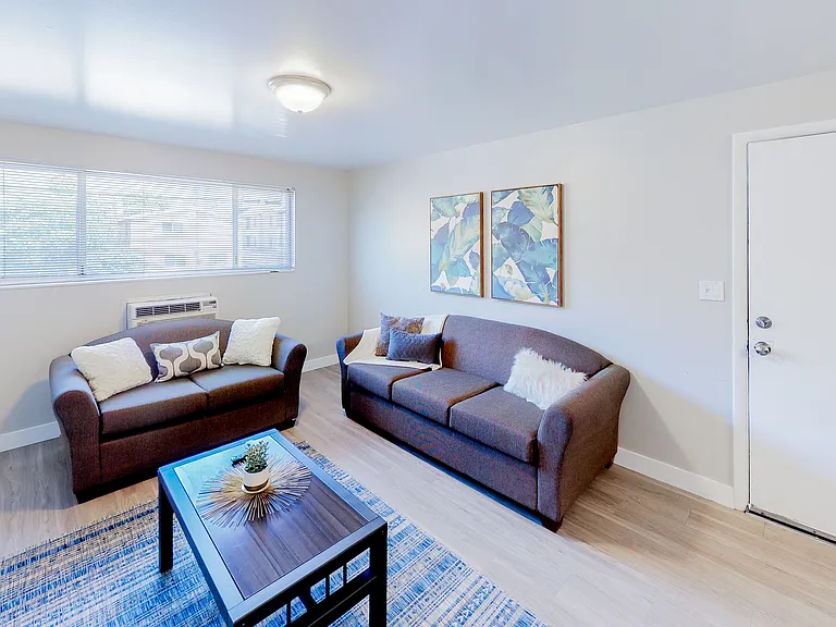 620 N 100 W — Photo 6