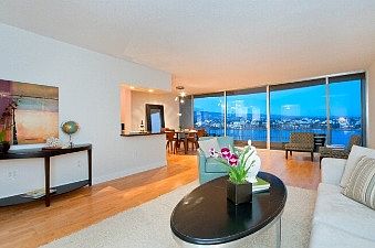 :: 1555 Lakeside Dr., #161