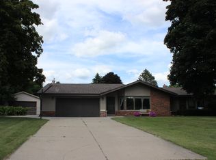 W288N6482 Hibritten Way, Hartland, WI 53029