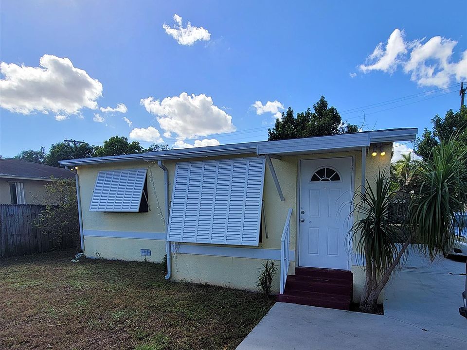 1st image of 15840 NW 41st Avenue