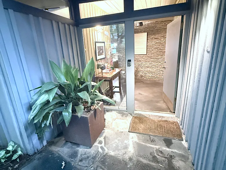 337 Chelsea Cir — Photo 27