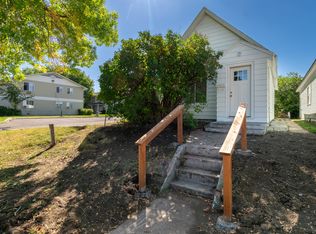 406 8th Ave S, Great Falls, MT 59405