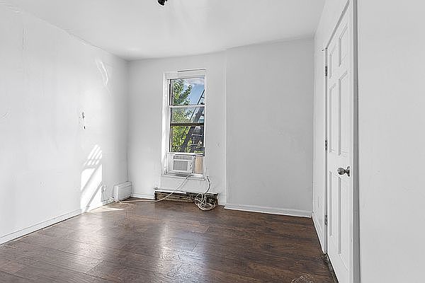 1st image of 561 Clinton St #1B