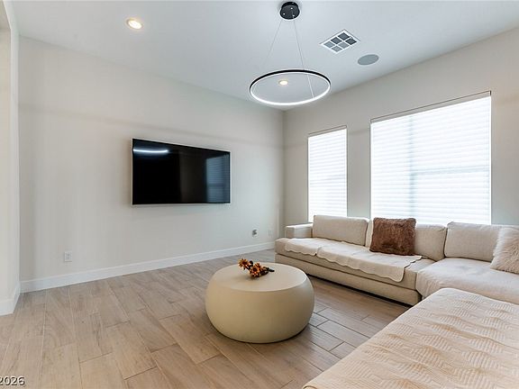 3rd image of 11280 Granite Ridge Dr Unit 1106