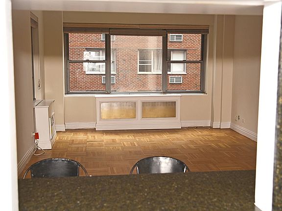 2nd image of 425 E 54th St #7L