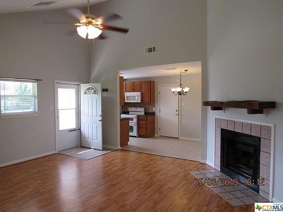 4th image of 227 Blanket Dr