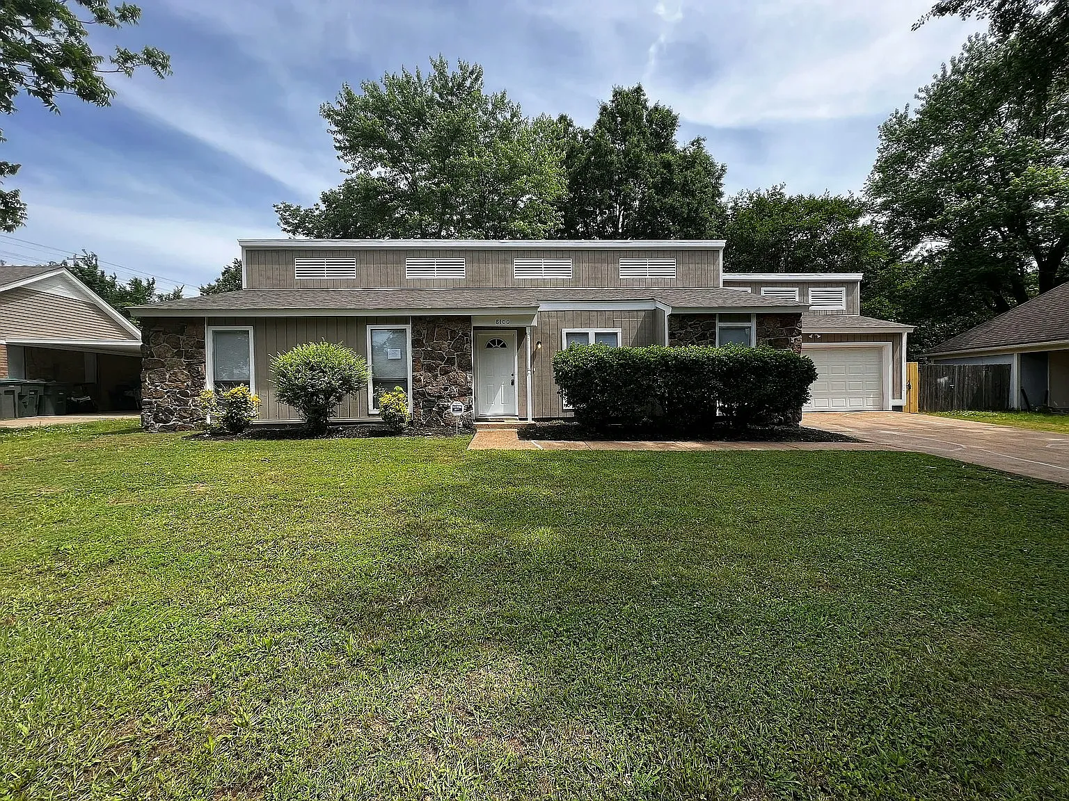 8100 Shallow Glen Trail — Photo 1