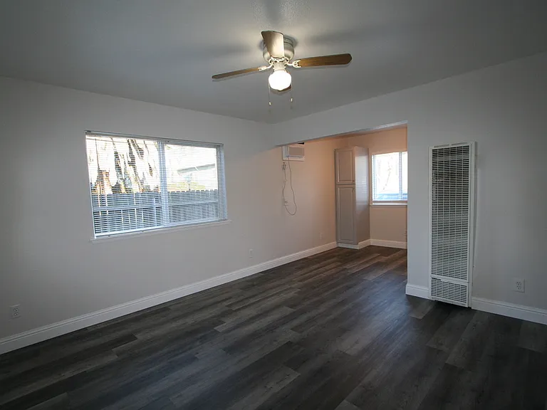 415 T St #2 — Photo 16
