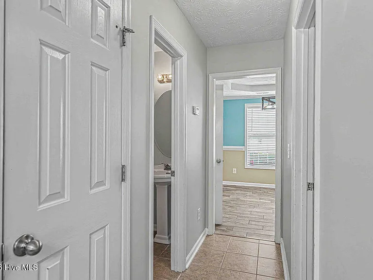 301 Old Dam Rd — Photo 23