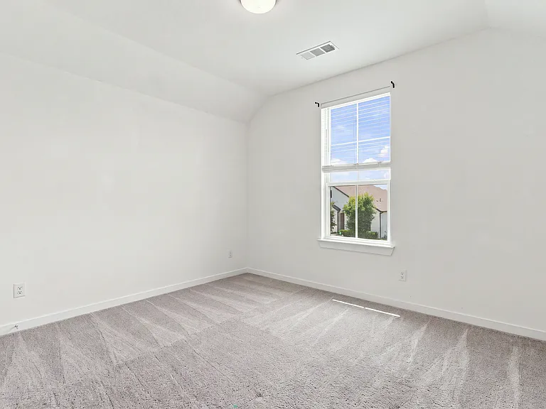 2408 Doncaster Dr — Photo 29