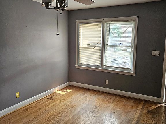 4th image of 530 Parksley Ave
