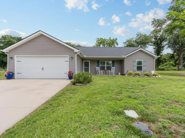 7607 S Old Laurens Rd, Gray Court, SC 29645