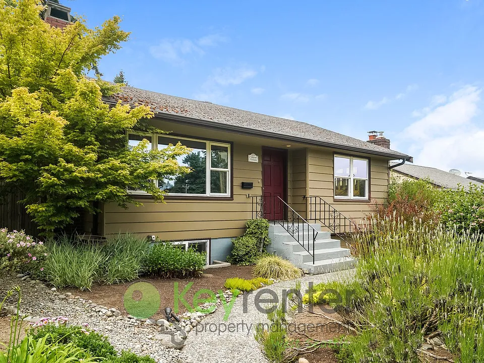 4011 48th Ave SW