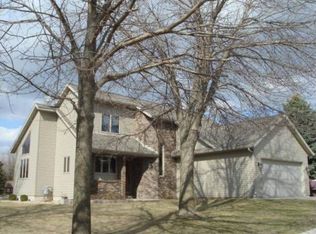 104 Linda Ct, Eagle Lake, MN 56024