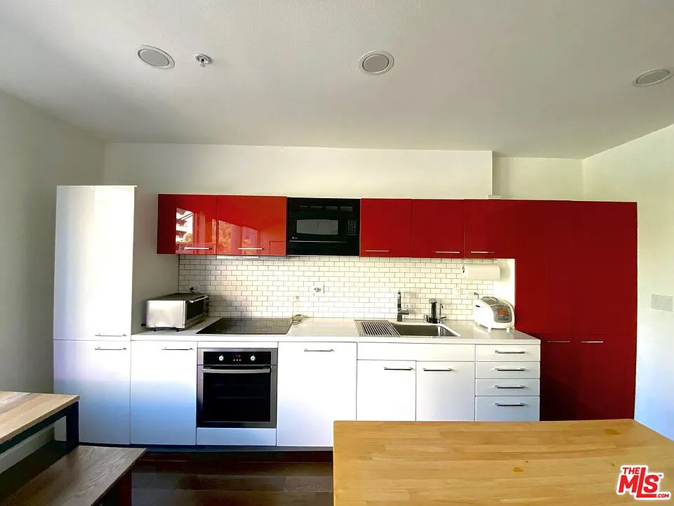 1 bed, 1.0 bath, 920 sqft, $2,700 — Photo 4