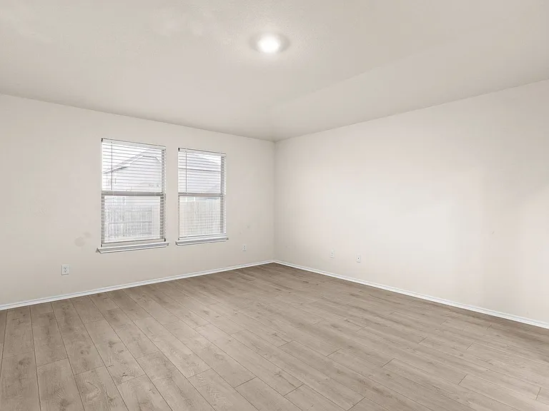 9506 Murandy Dr — Photo 13